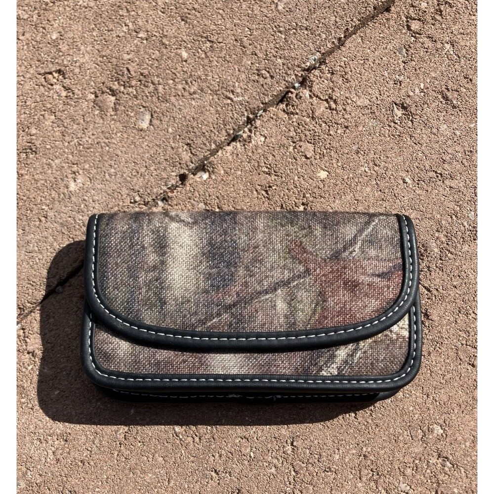 Small Camo Clip On Wallet Case Magnet Close 5”x2.5”